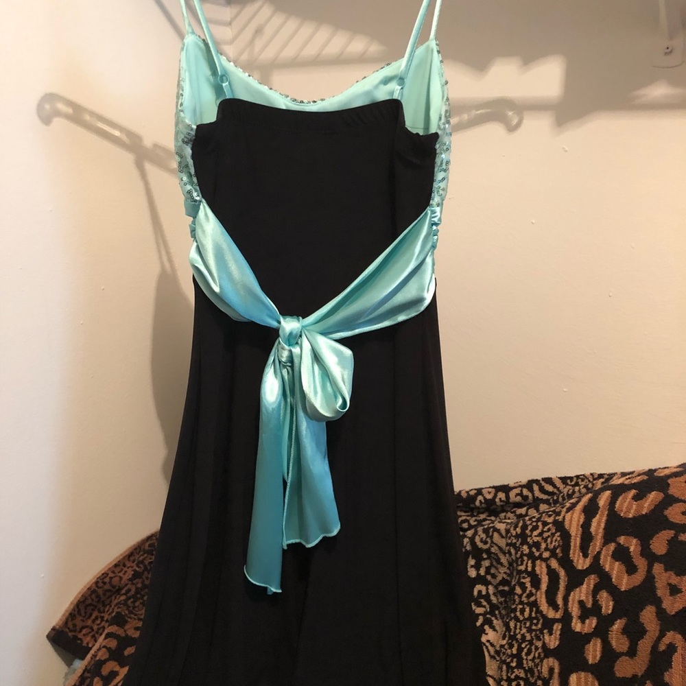 Dress - Picture 2 of 3